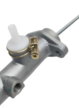 三菱Fuso Canter 离合总泵离合器总泵奔马Mitsubishi Canter Fuso