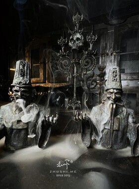 新款工作室暗黑系黑白无常谢必安白无常倒流香烛台铜雕塑限量摆件