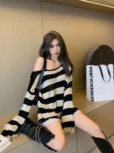 送运费险黑白条纹针织衫宽松上衣