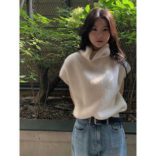 无袖高领毛衣女韩版气质温柔秋季新款针织衫白色马甲上衣早秋薄款