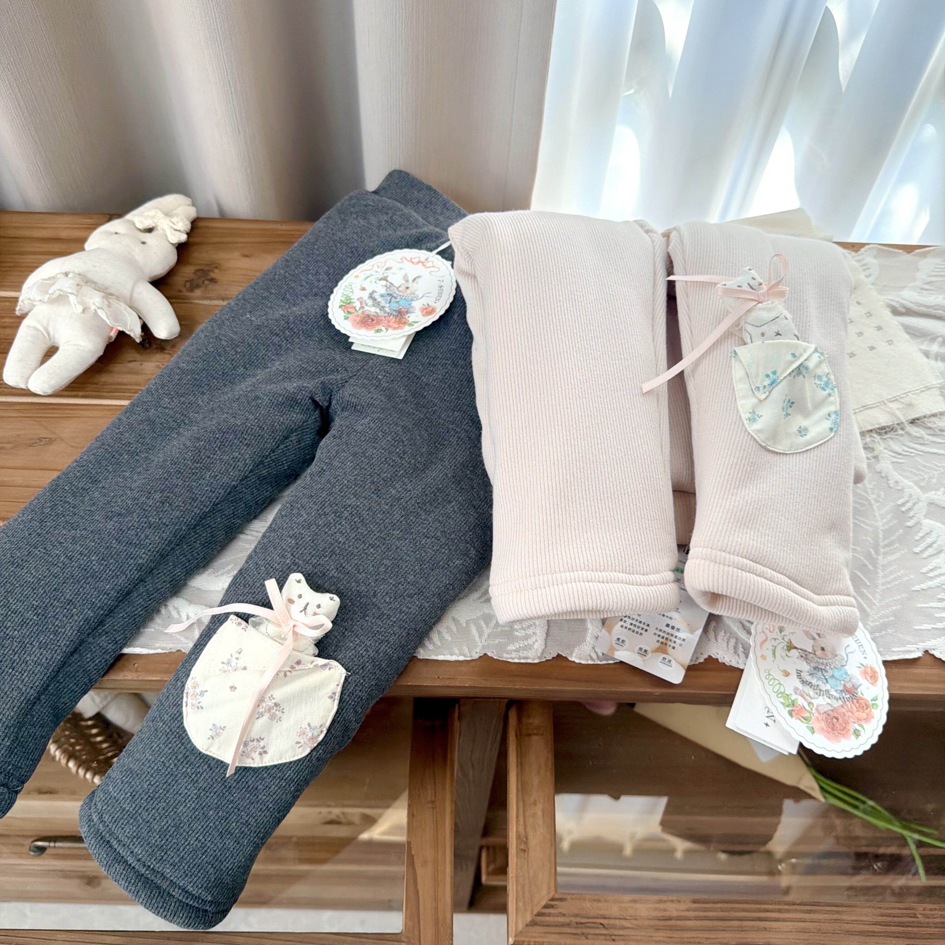 在仓 7seven正品 9425女童冬款碎花口袋小熊蚕丝棉三层加厚打底裤