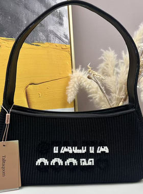 意大利轻奢品牌黑色超火小众时尚百搭精致单肩包423010