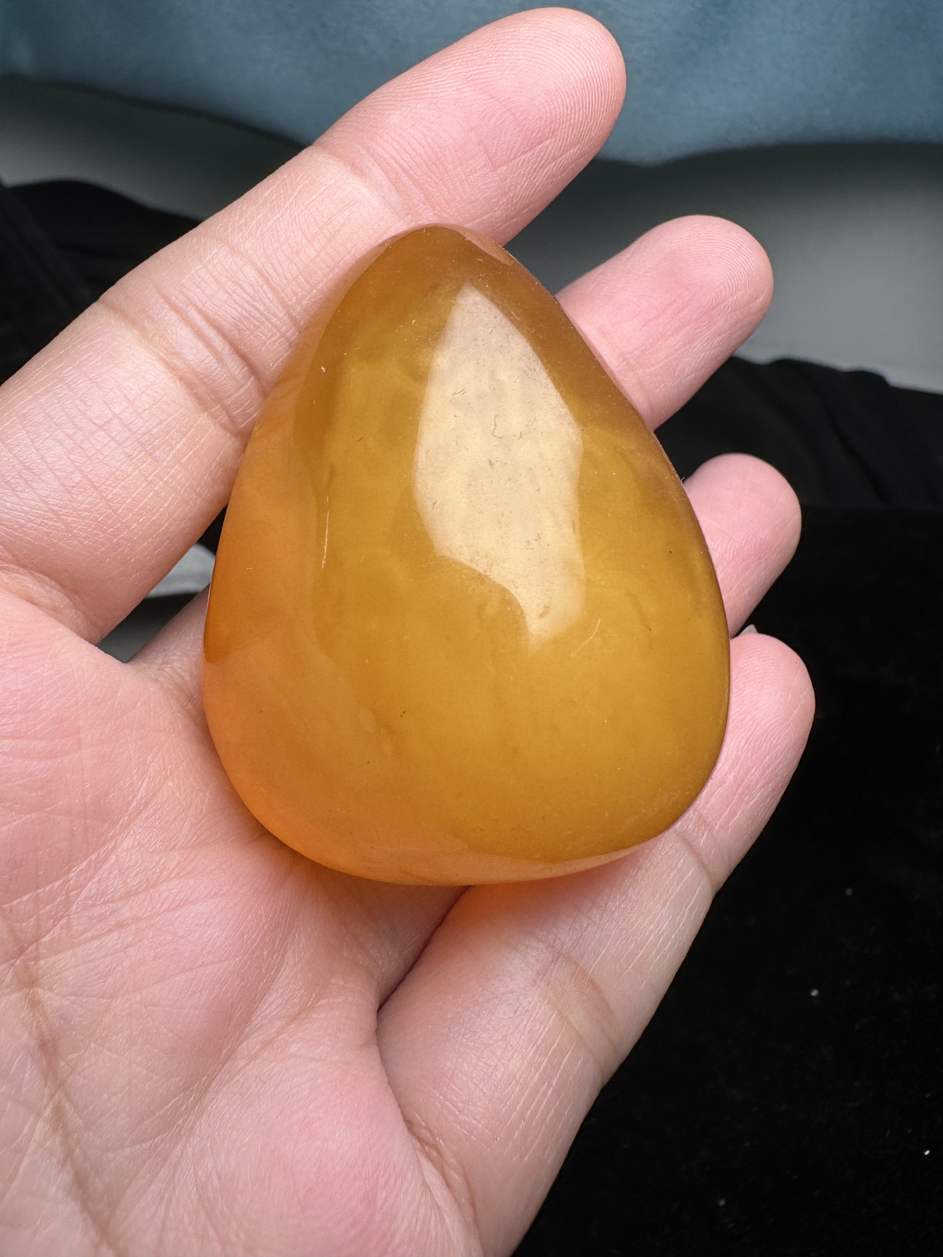 纯天然蜜蜡胖水滴裸石 俄料鸡油黄妖花40*50MM 厚26MM26.4克 保真