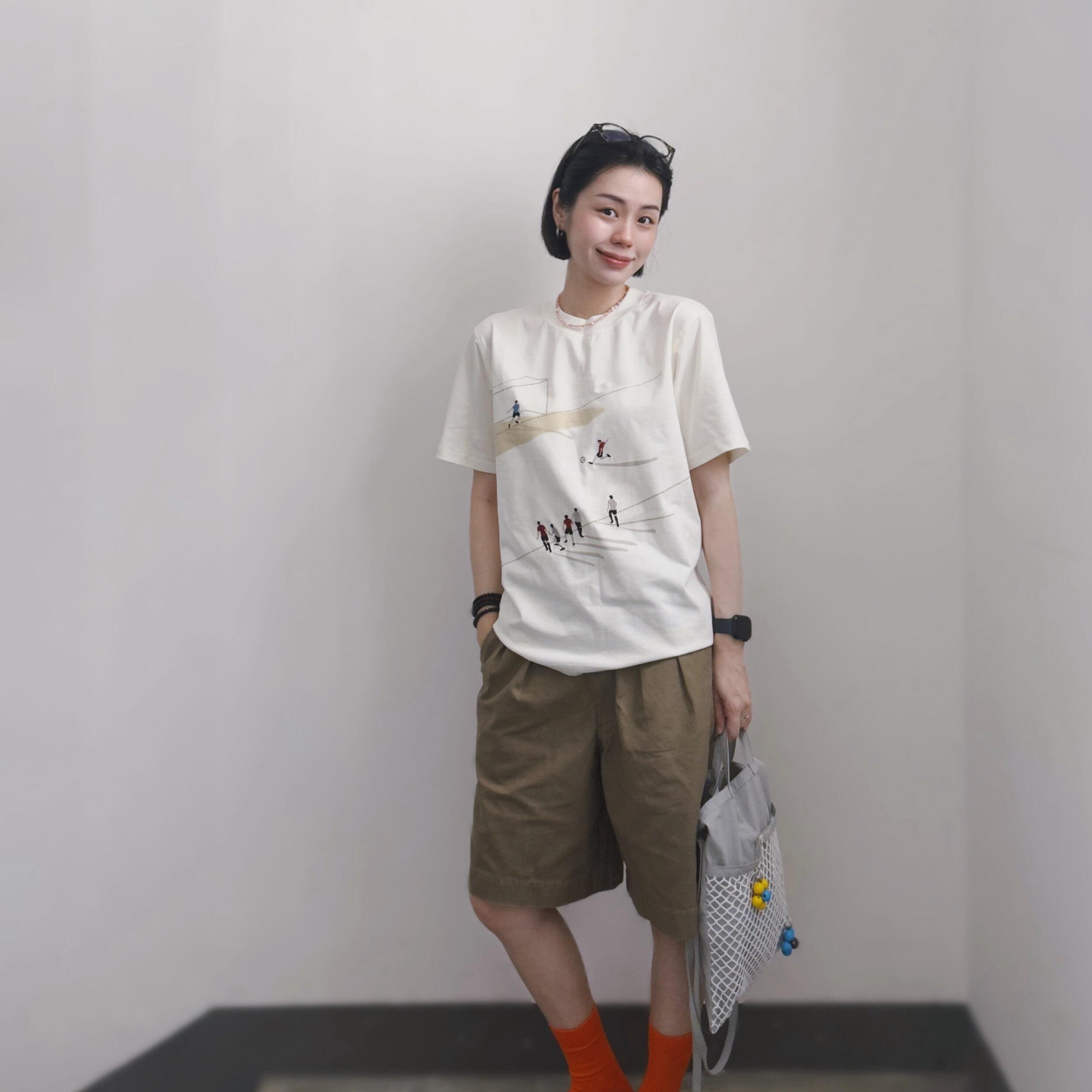 韩系小众踢足球比赛的小人印花短袖T恤女夏宽松休闲百搭舒适上衣