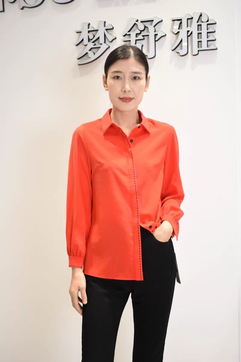 品牌女装2026春夏新款69180055专柜新品时尚舒适弹力衬衣职业装