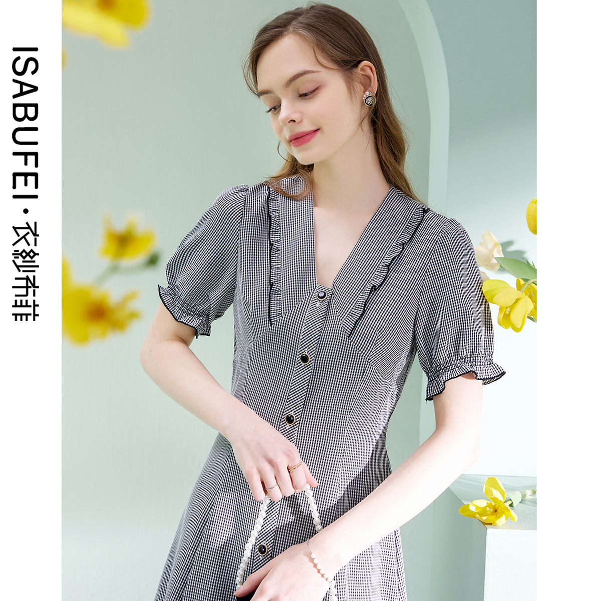 赫本风格子泡泡袖复古连衣裙