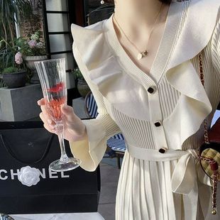 2025秋冬新款针织连衣裙女收腰荷叶边系带气质中长款毛衣裙设计感