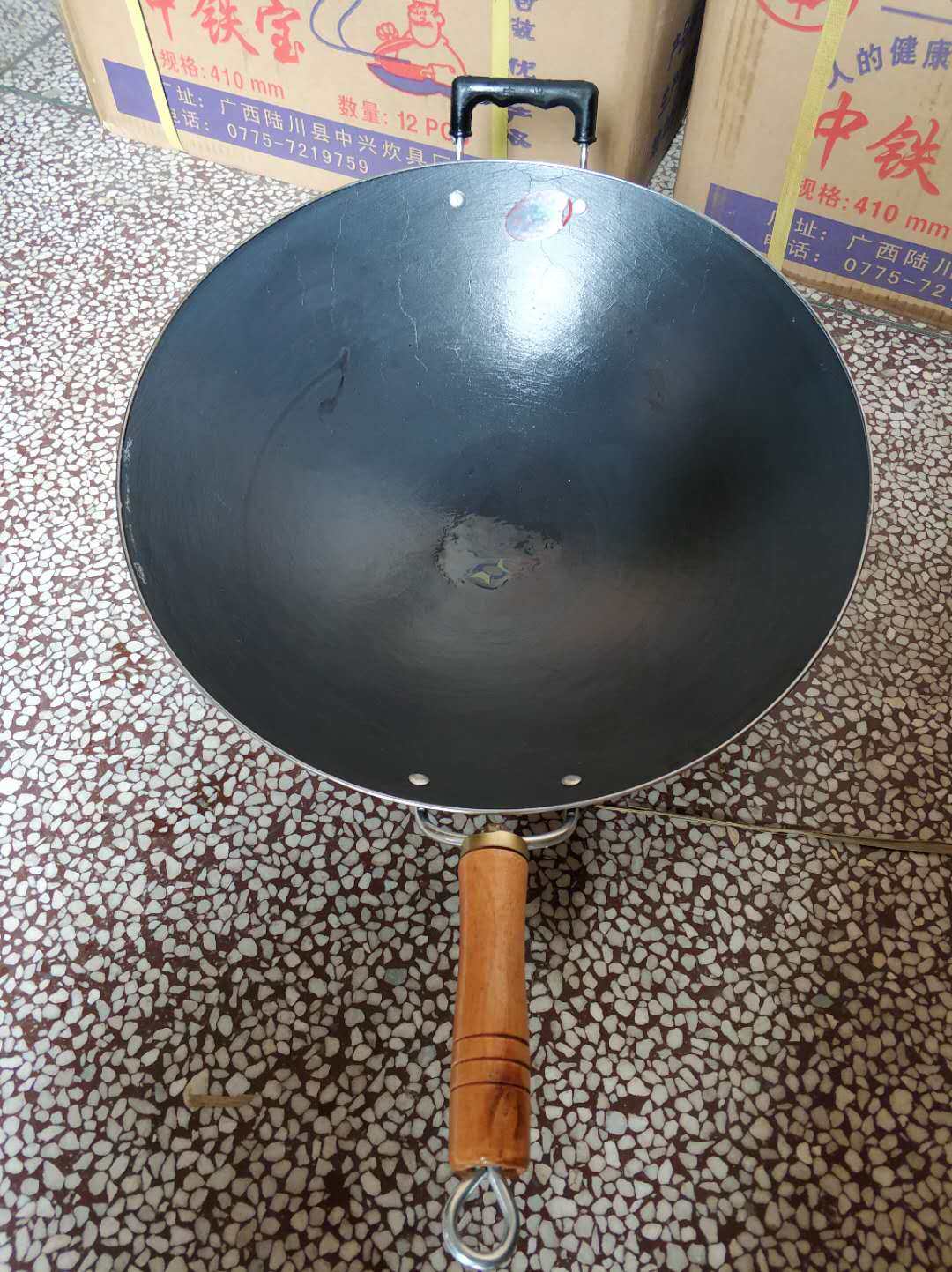 陆川中兴厂中升牌外搪瓷单柄生铁锅,健康环保单柄生铁炒锅