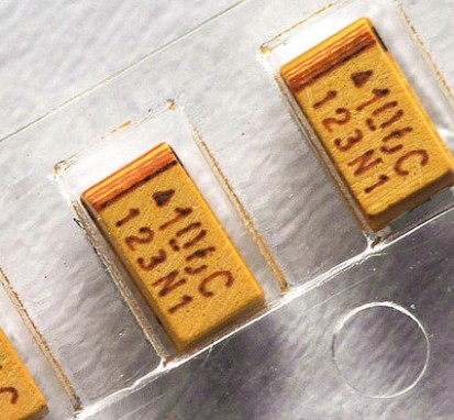 AVX原装贴片钽电容A型16V10UF-106C