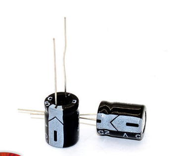 体积全新铝电解电容16v4700uf