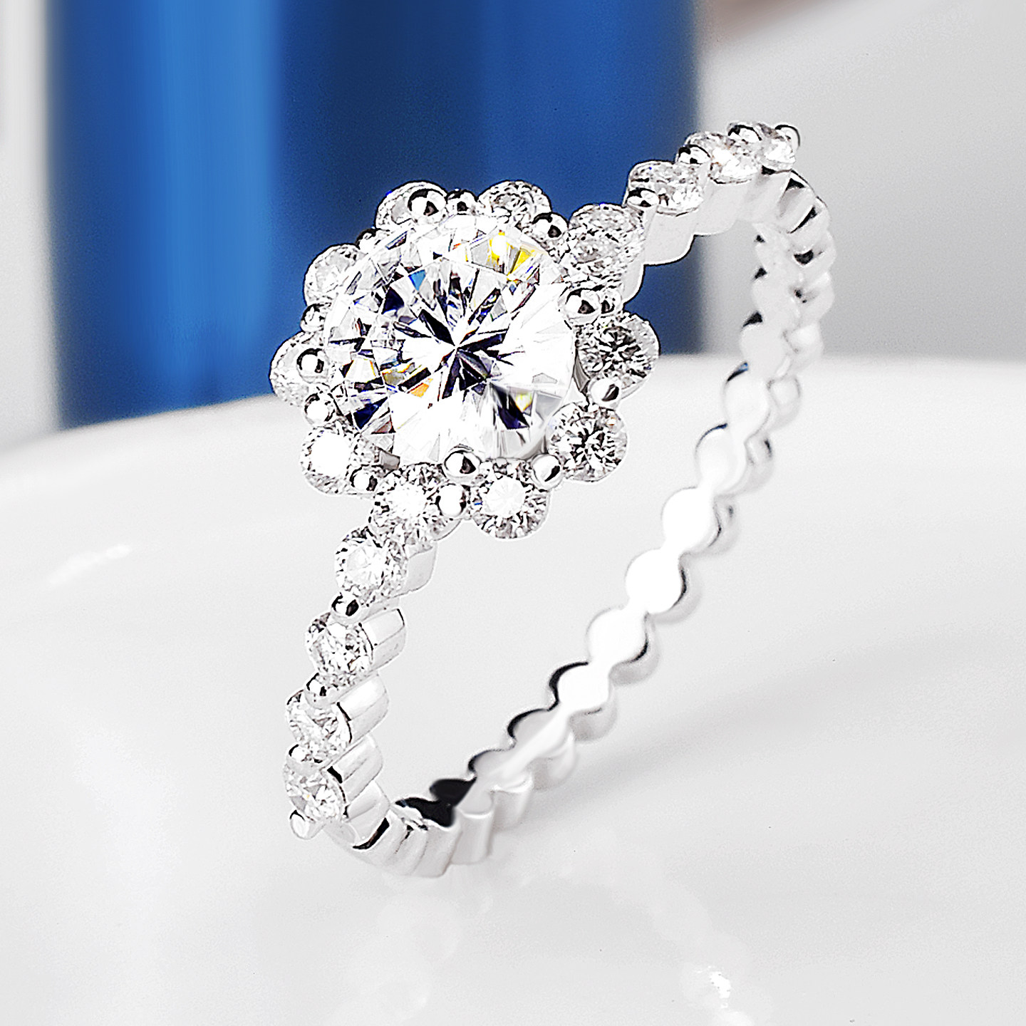 太阳花朵钻戒女18K白金1克拉IGI人工培育钻石戒指铂金PT950分婚戒