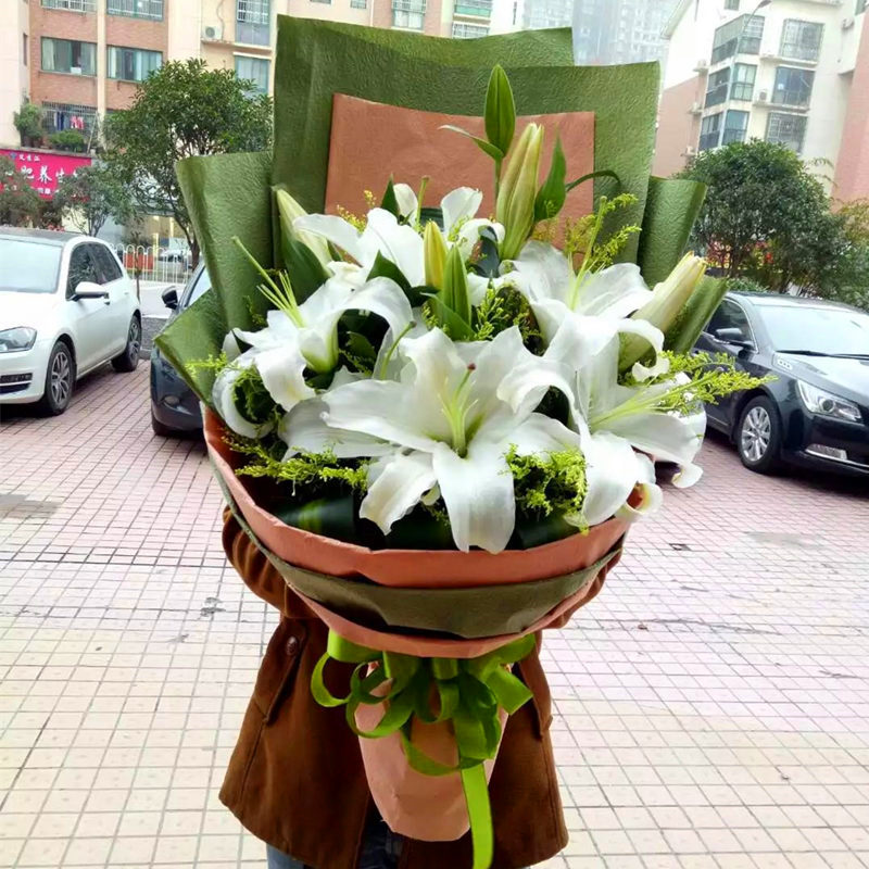 香水百合花生日教师节济南鲜花速递烟台沈阳南昌同城花店南宁珠海