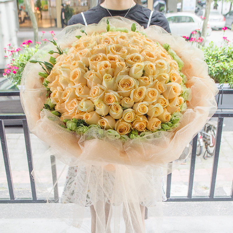 武汉同城生日香槟玫瑰花束