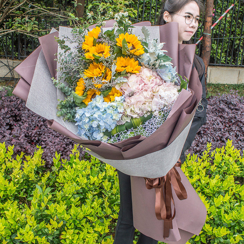 向日葵同城玫瑰花束