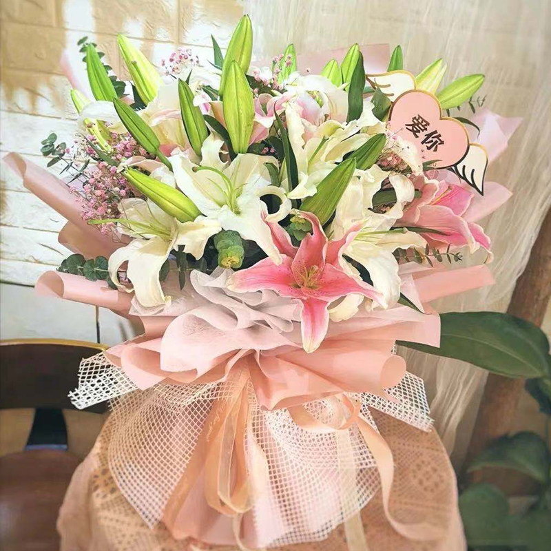 郑州同城向日葵香水百合花束送店