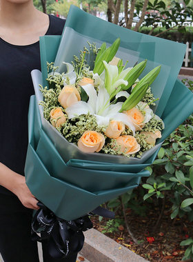 99朵上海同城普陀区生日百合花束