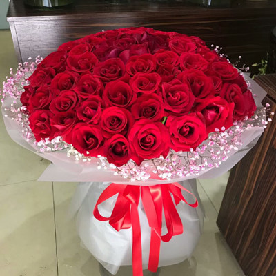 玫瑰绣球南沙区同城生日鲜花