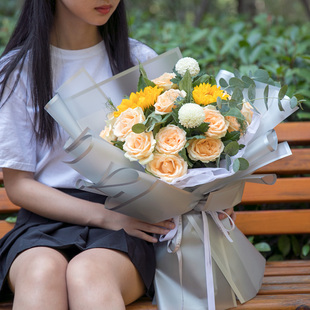 韩式花束北京上海鲜花速递同城广州天津花店杭州送花生日南京成都