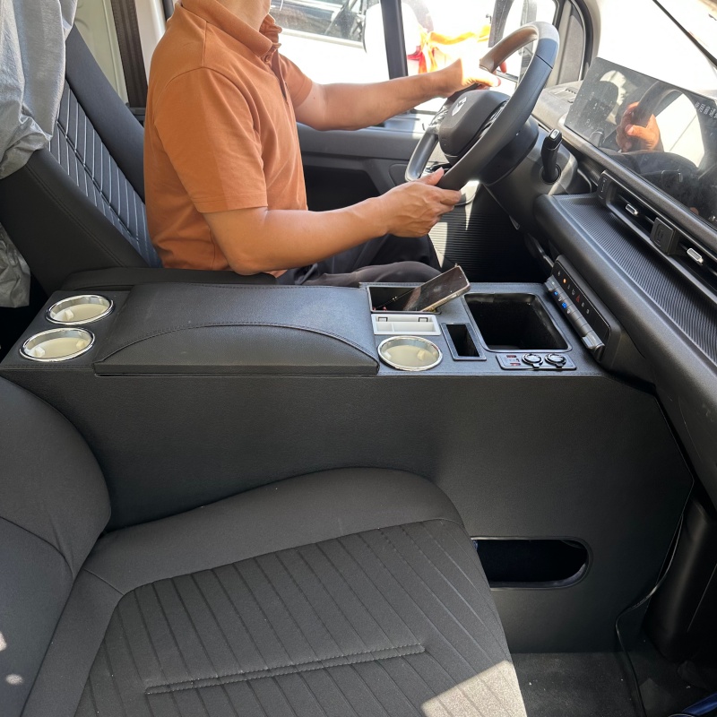 长安凯程V919客运版扶手箱加长