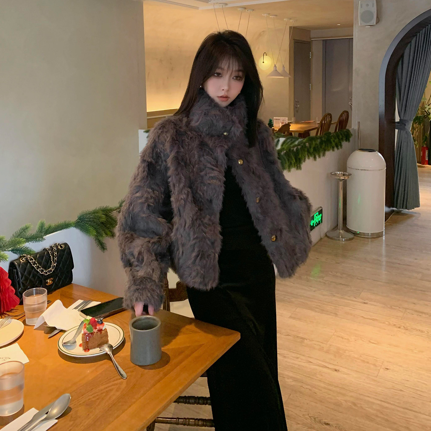 2025冬季立领环保小湖羊皮毛一体女短款小个子仿皮草外套毛毛上衣,女装/女士精品,皮草,淘宝优惠券,粉丝福利购,淘宝优惠卷