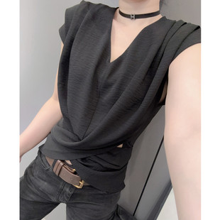 不规则交叉上衣夏欧货 收腰显瘦修身 设计感气质黑色V领衬衫 女短袖