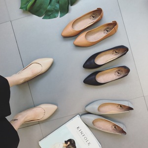 韩版真皮平底奶奶鞋