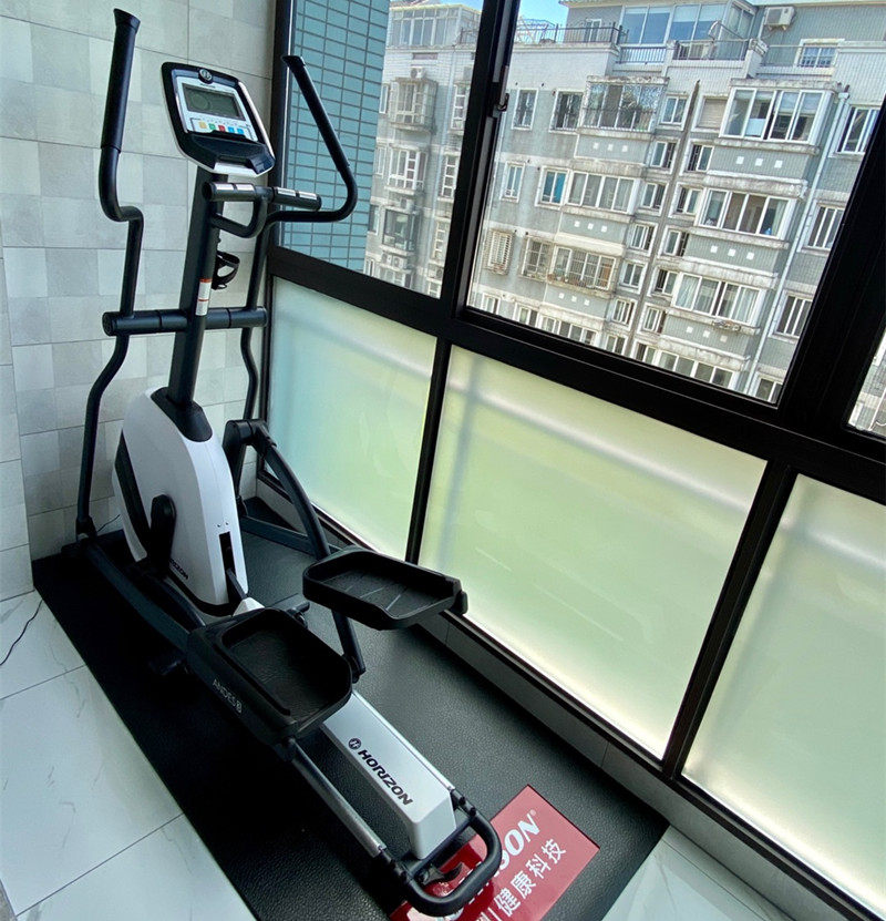 乔山椭圆机家用电磁健身