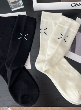 网红超火黑白色袜子女纯棉中筒袜日系简约小众百搭打底长袜ins风