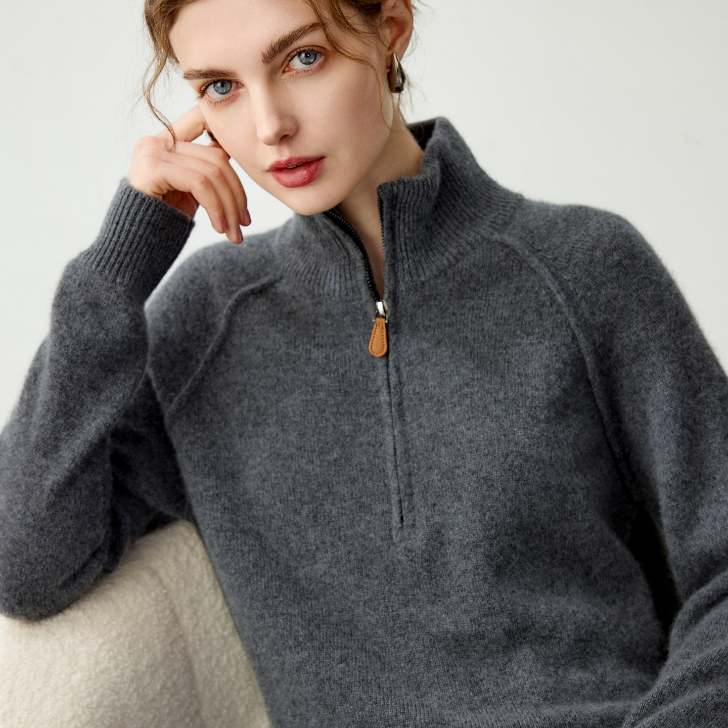 康赛妮纱2025秋冬新款100山羊绒衫女半高领厚款拉链打底针织上衣,女装/女士精品,羊绒衫,淘宝优惠券,粉丝福利购,淘宝优惠卷