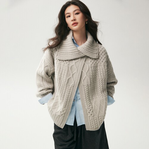 秋冬加厚高领一扣羊绒开衫女外套