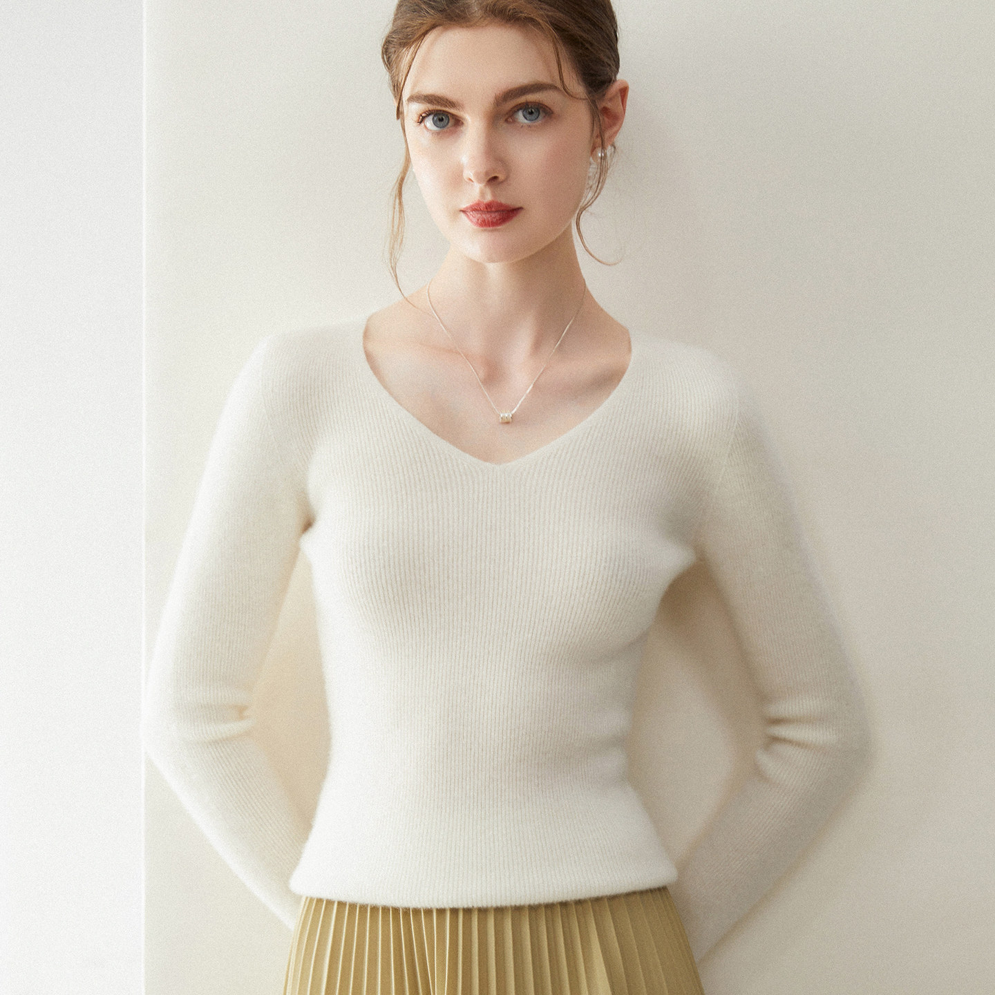 康赛妮纱修身一线抽条女纯羊绒衫V领紧身毛衣内搭针织打底衫上衣,女装/女士精品,羊绒衫,淘宝优惠券,粉丝福利购,淘宝优惠卷