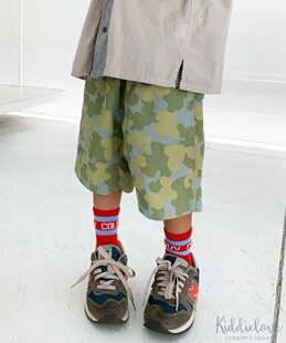 日本代购 童装 GROOVY COLORS 纯棉斜纹布印花休闲附腰带五分短裤