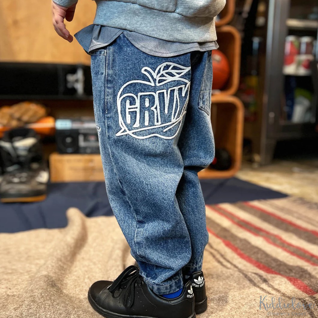 纯棉丹宁苹果刺绣茧型宽松牛仔裤