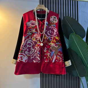 女装 胖妹妹复古民族风重工牡丹刺绣马甲钉珠拼袖 大码 新款 潮 打底衫