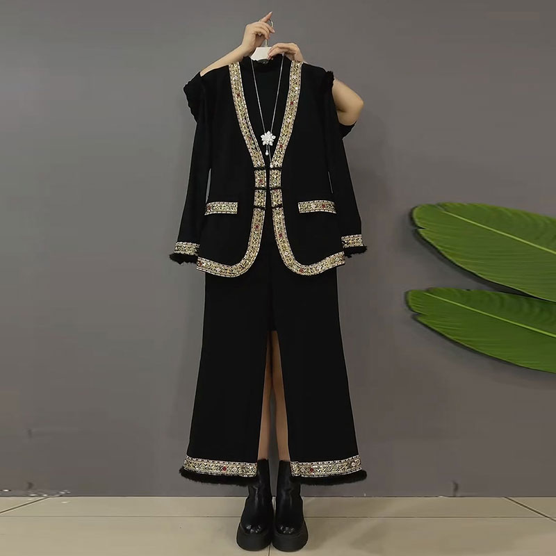 镶边马甲打底衫长裤三件套