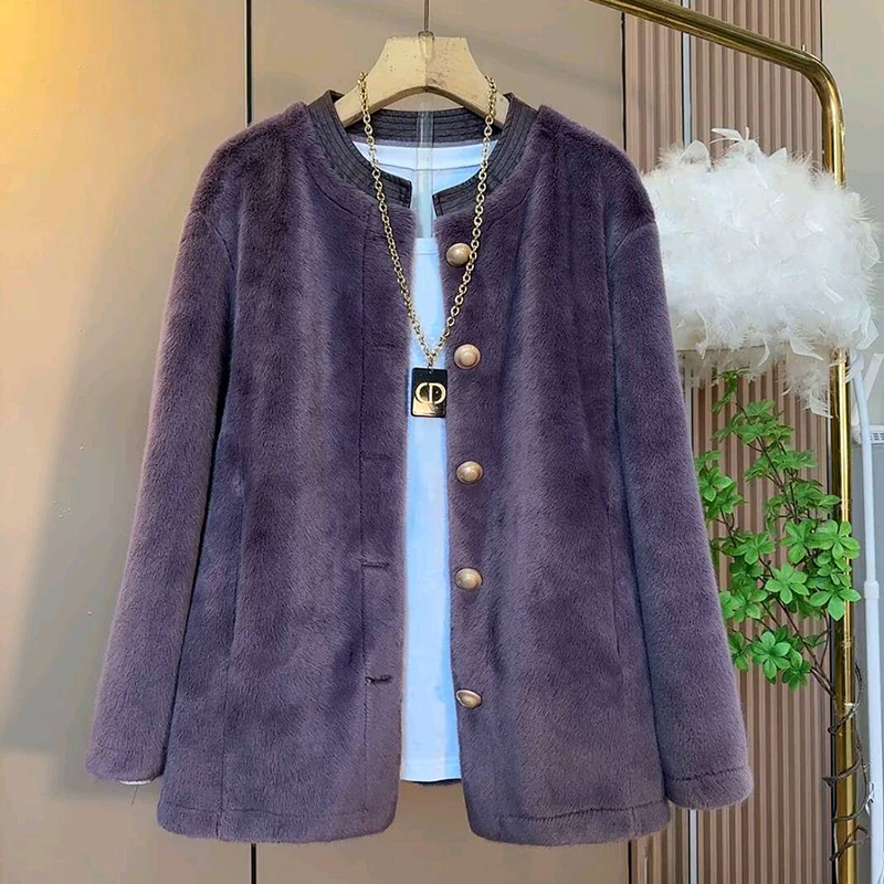 爆款欧货时尚纽扣高品质毛毛外套
