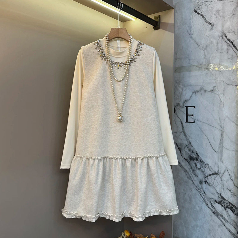 亮钻拼接马甲裙打底套装