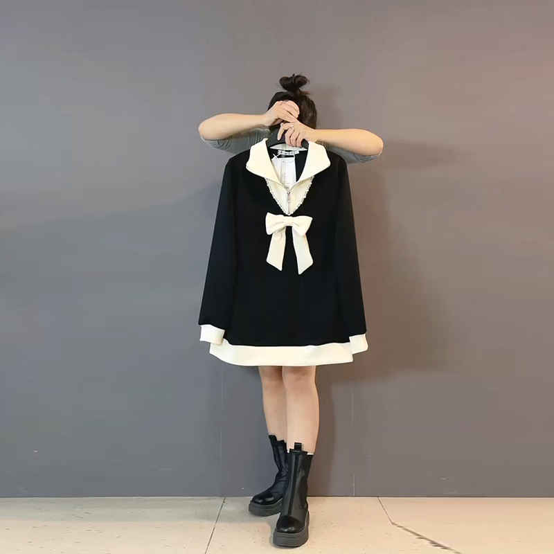 欧货翻领钉珠蝴蝶结洋气减龄卫衣