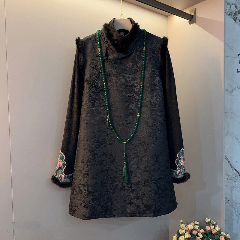 盘扣毛边马甲连衣裙袖口刺绣打底