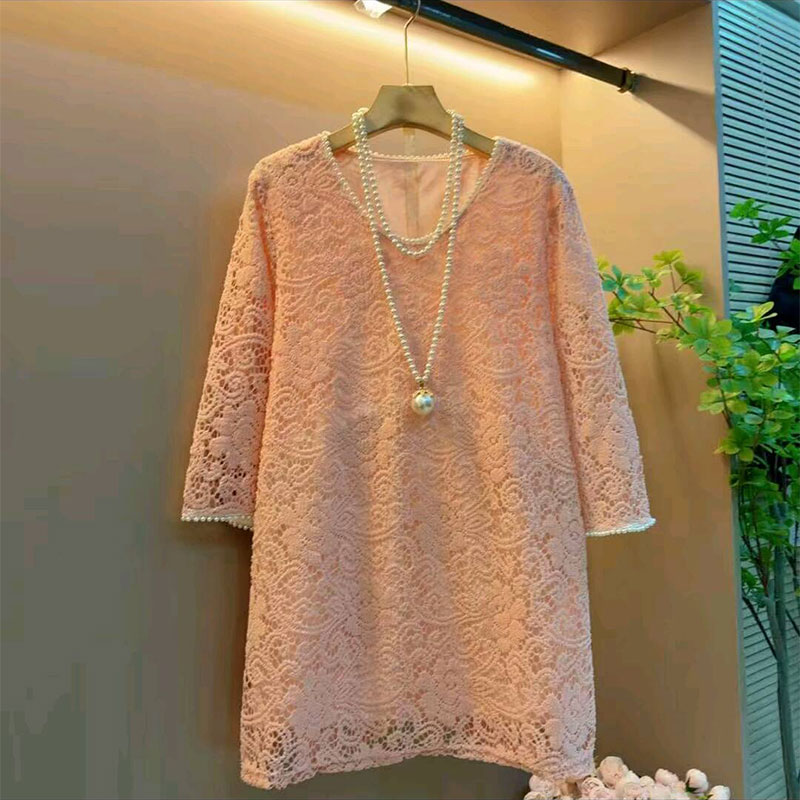 女装冬季新款刺绣蕾丝上衣