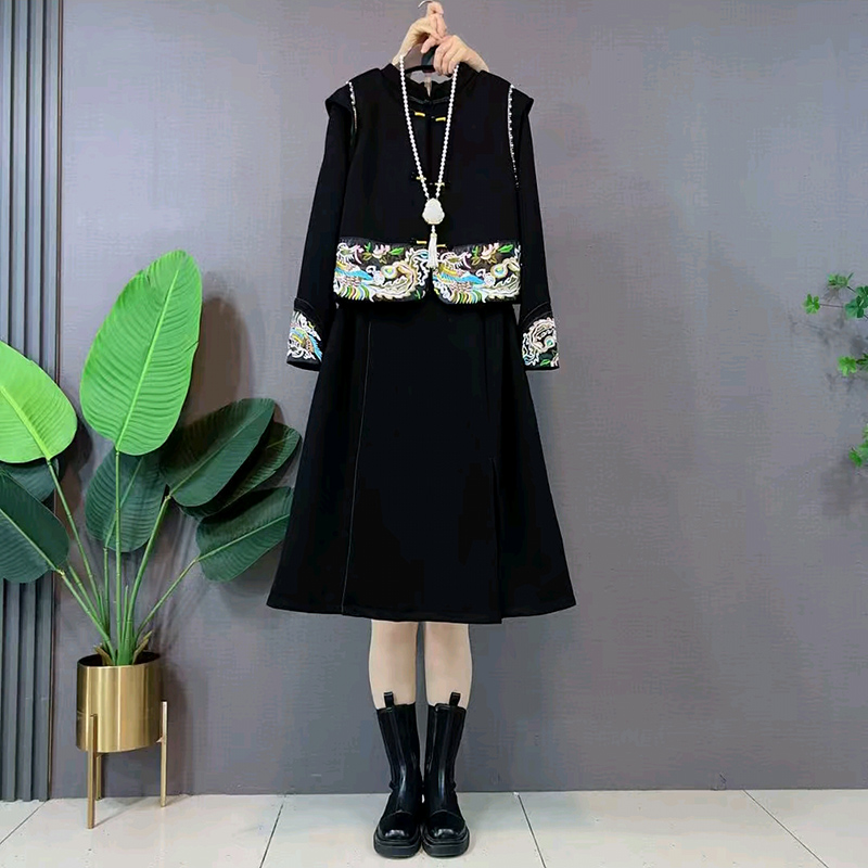 国风大码女装拼接连衣裙刺绣马甲