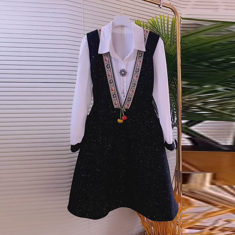 南瓜装饰马甲裙衬衫套装