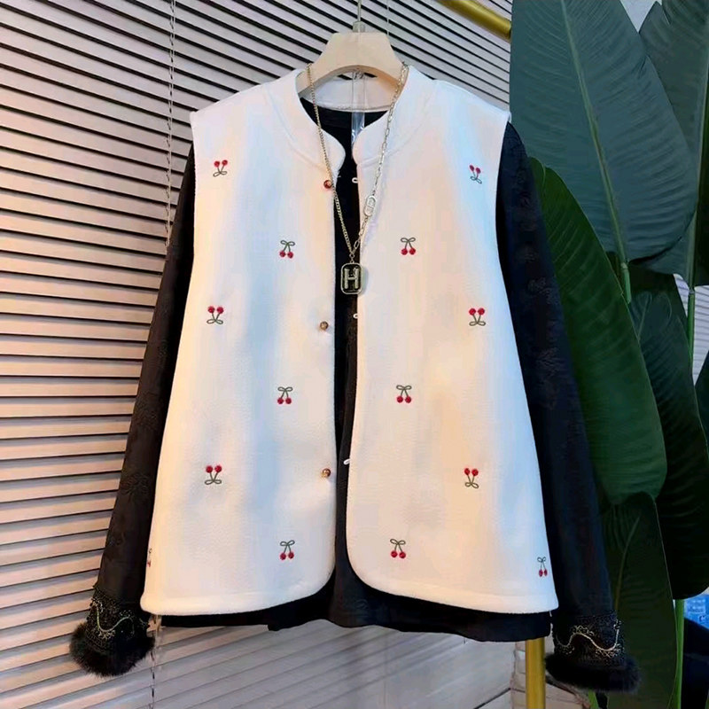 新中式大码女装刺绣马甲2026春季新款毛边袖口内搭显瘦复古两件套,女装/女士精品,大码套装,淘宝优惠券,粉丝福利购,淘宝优惠卷