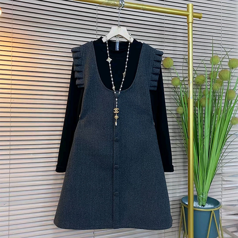 毛呢马甲裙德绒衫套装