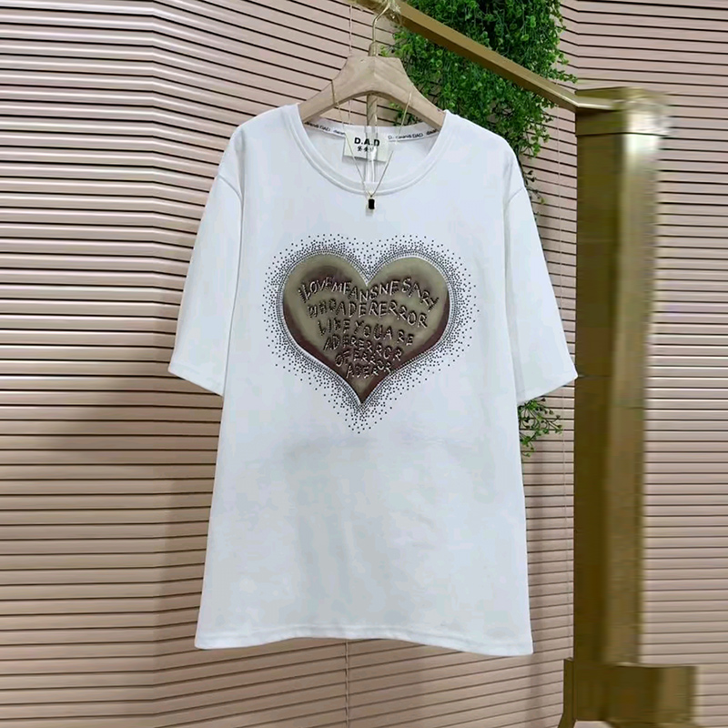 韩版简约时尚爱心烫钻半袖T恤衫