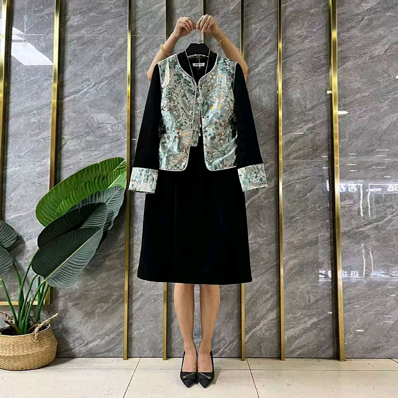 缎面马甲打底连衣裙两件套