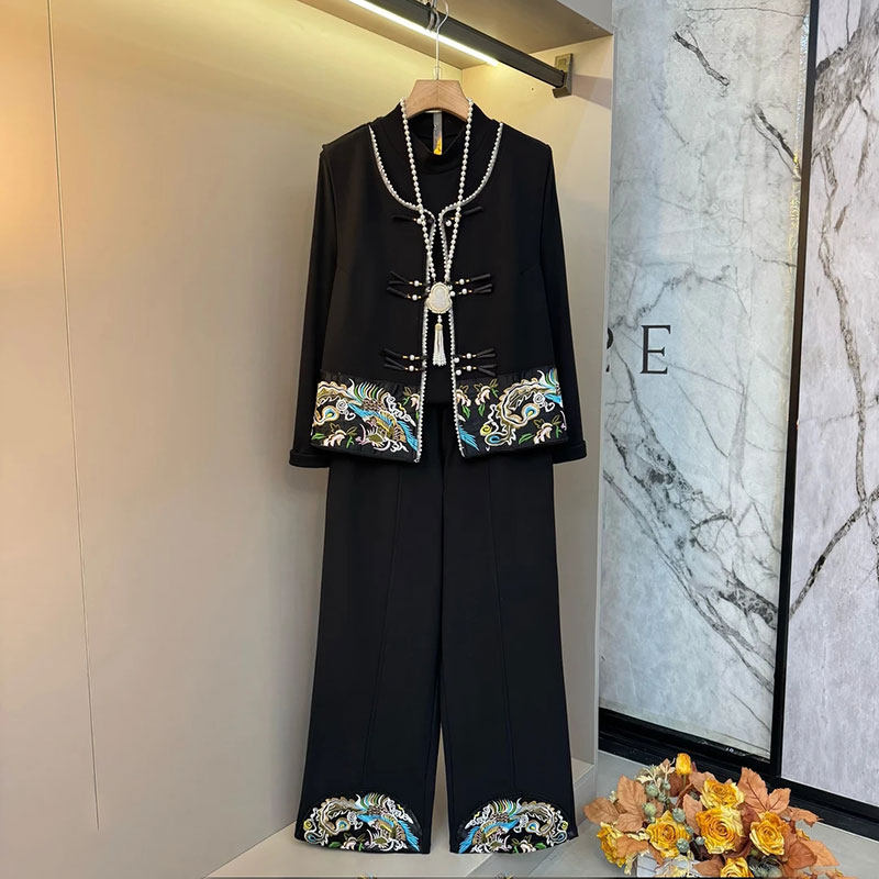 2026春新款大码女装新中式设计感刺绣马甲内搭打底衫显瘦裤子套装,女装/女士精品,大码套装,淘宝优惠券,粉丝福利购,淘宝优惠卷