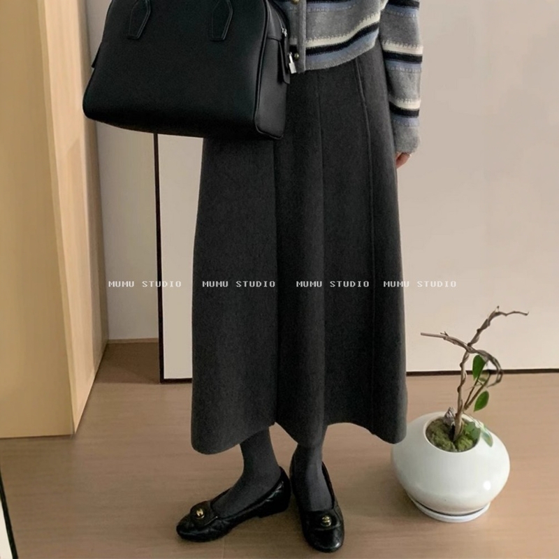 中长款大摆A字毛呢半身裙