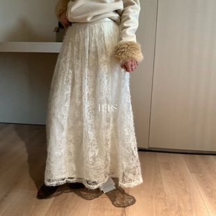 米白色加绒蕾丝半身裙女2025冬季新款仙气减龄大摆a字长款裙子