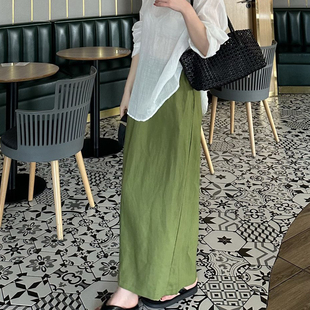 牛油果绿后开叉半身裙女夏季亚麻直筒职场新贵风半裙古早日杂裙子